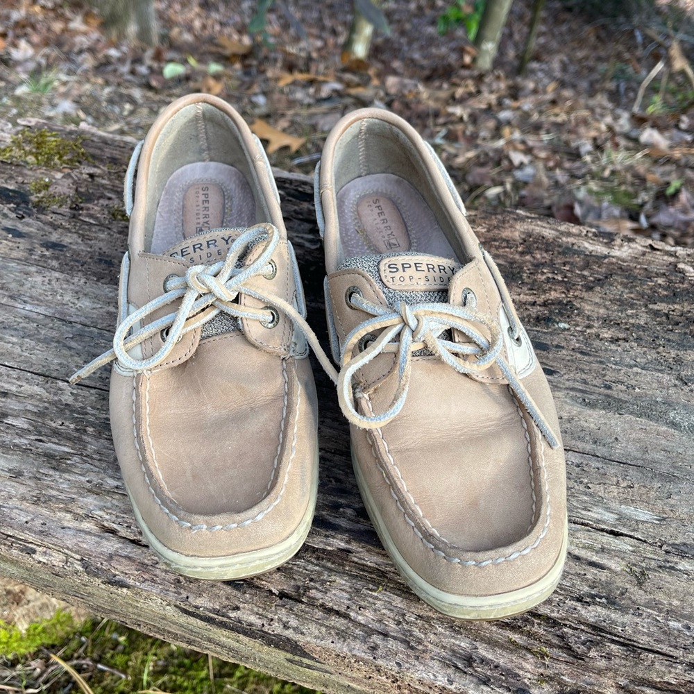 Sperry top-sider boat shoe